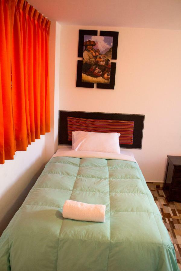 Hostal Mama K'Illa Ollantaytambo Extérieur photo
